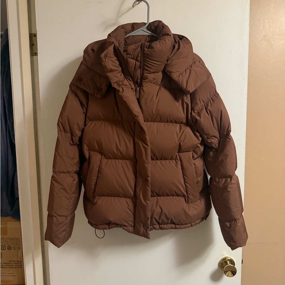 Lululemon Athletica Wonder Puff size 8 Jacket